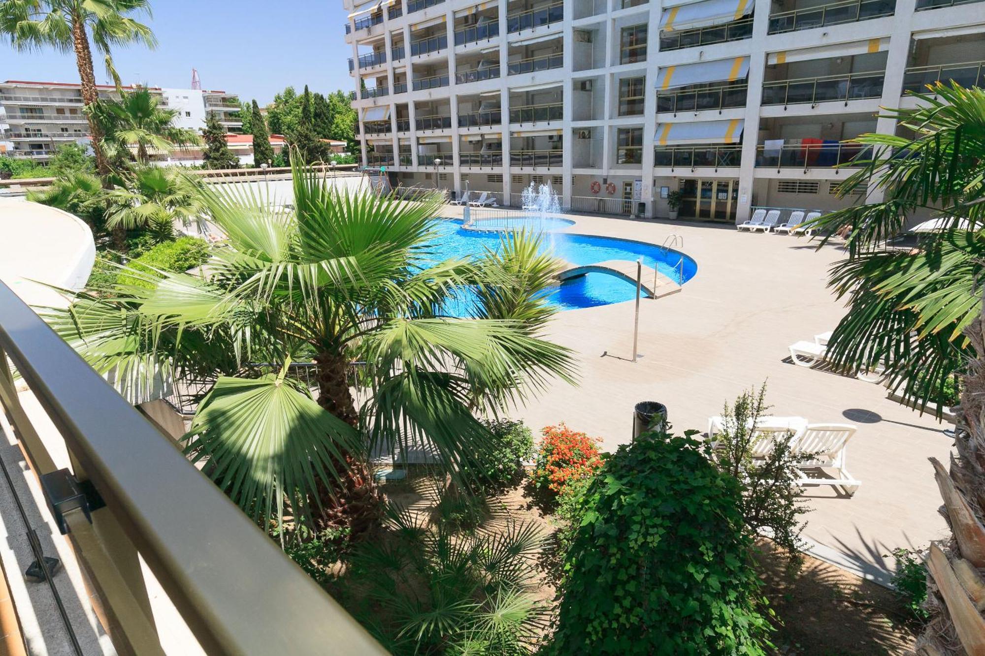 Uhc Michelangelo Apartments Salou Phòng bức ảnh